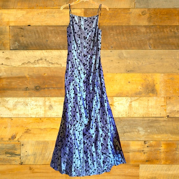 Full Length Dress - Picture 1 of 6